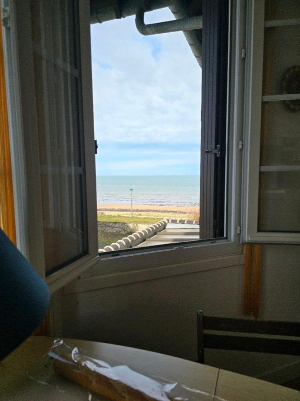 Appartement Front De Mer Vue Mer 3 Personnes + 1 Bebe 헤르망빌쉬르메르 외부 사진